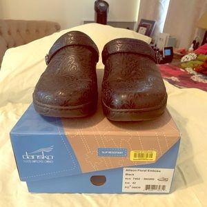 Dansko clogs size 11